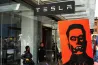 Musk szélsőjobbra tolta a Teslát, ami már nem a zöld jövőt, hanem a társadalmi megosztottságot képviseli